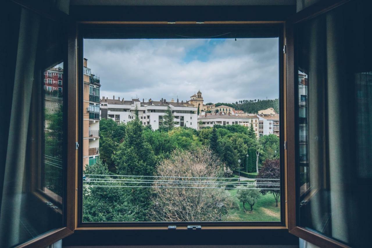 Vut Elbalcondelhuecar *